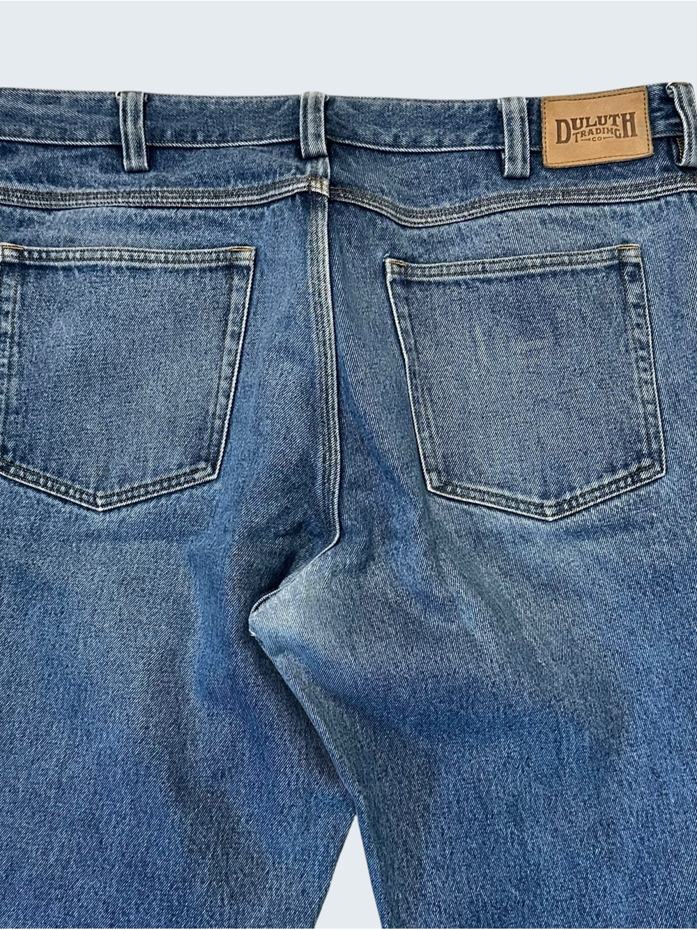 Duluth Trading Co Men's Straight-Leg Blue Jeans 37x34 - Picture 6 of 13